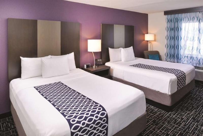 La Quinta By Wyndham Hotel