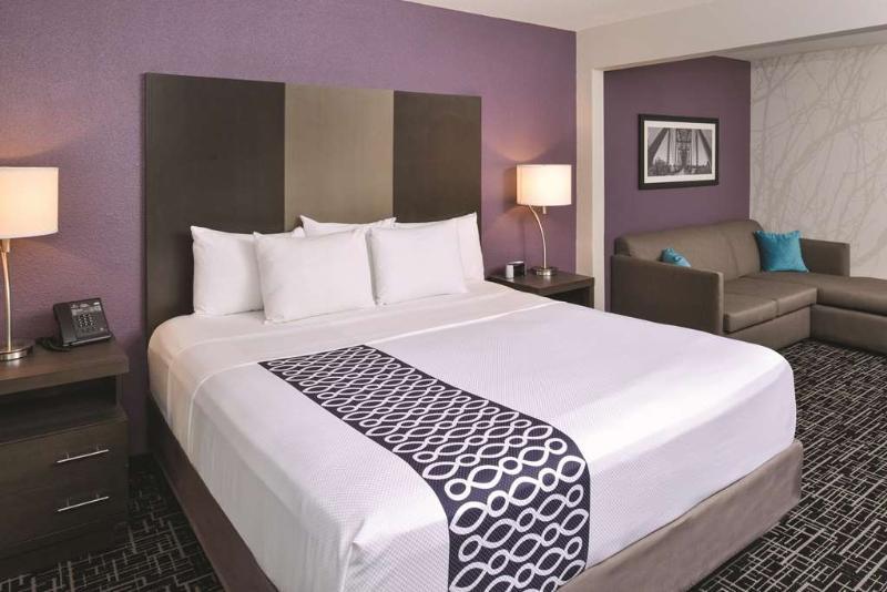 Hotel La Quinta By Wyndham Fayetteville
