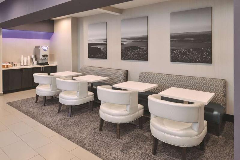 Hotel La Quinta By Wyndham Fayetteville